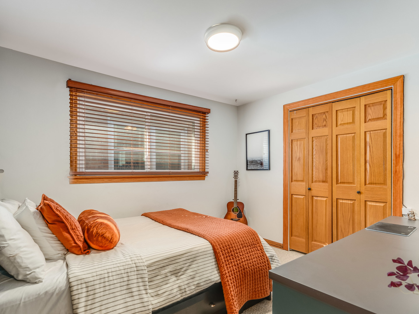 6235 S Rutherford Avenue, Chicago, IL 60638