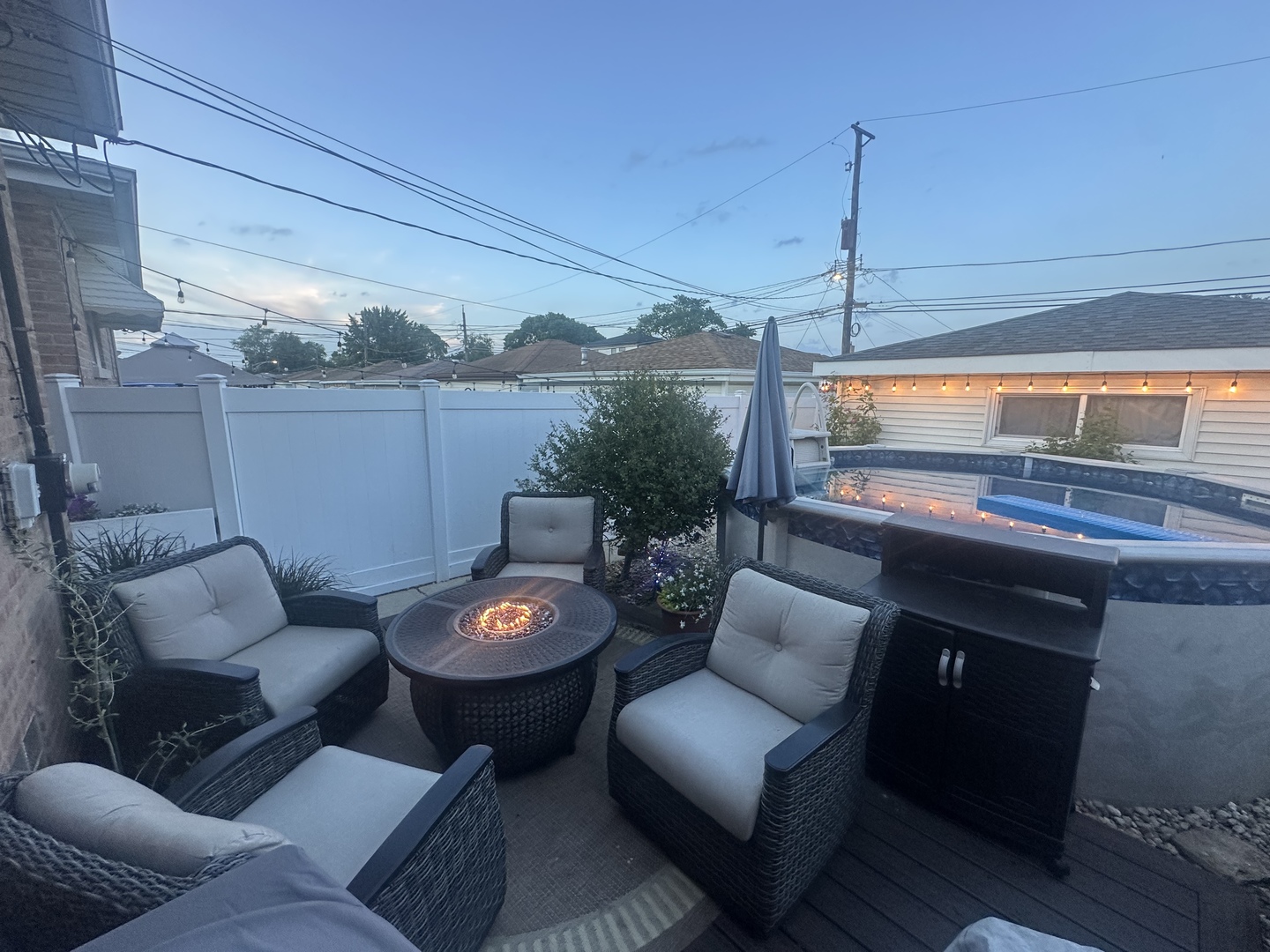 6235 S Rutherford Avenue, Chicago, IL 60638