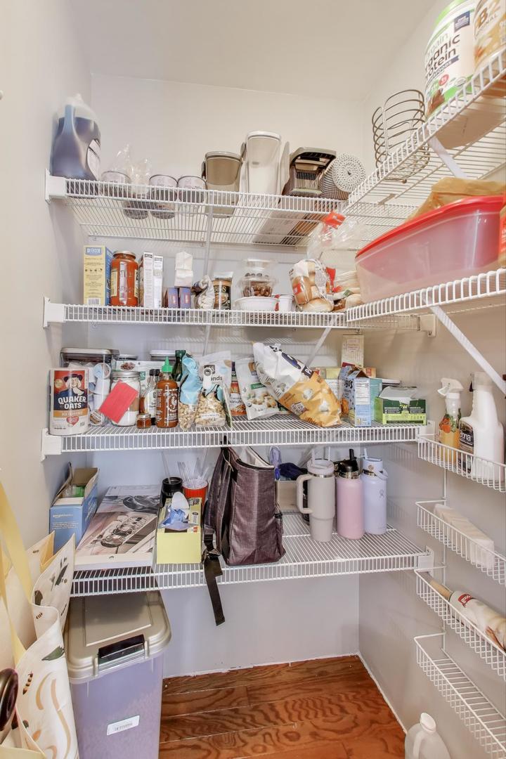 600 Ivy Court, Lake Zurich, IL 60047