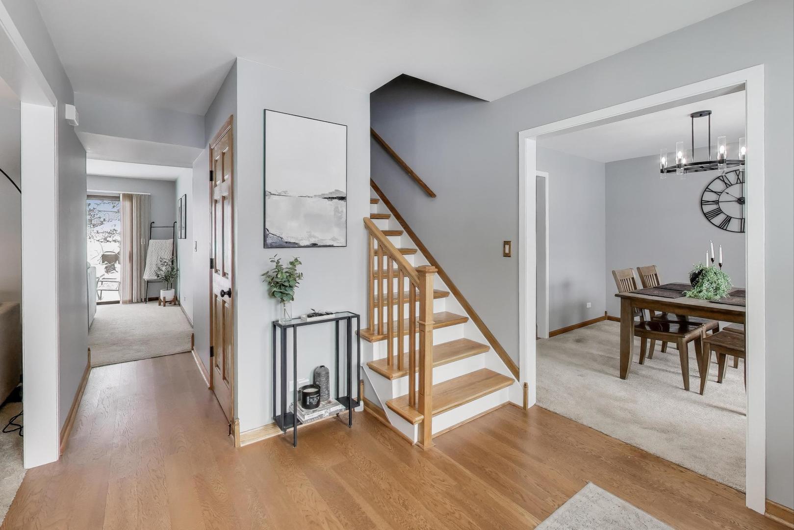 600 Ivy Court, Lake Zurich, IL 60047