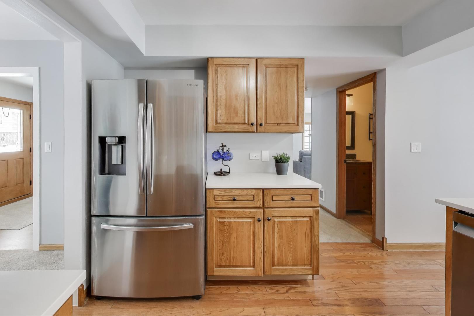 600 Ivy Court, Lake Zurich, IL 60047