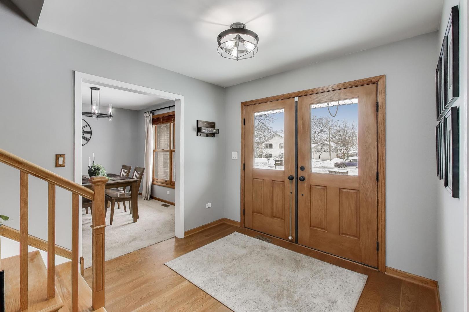 600 Ivy Court, Lake Zurich, IL 60047