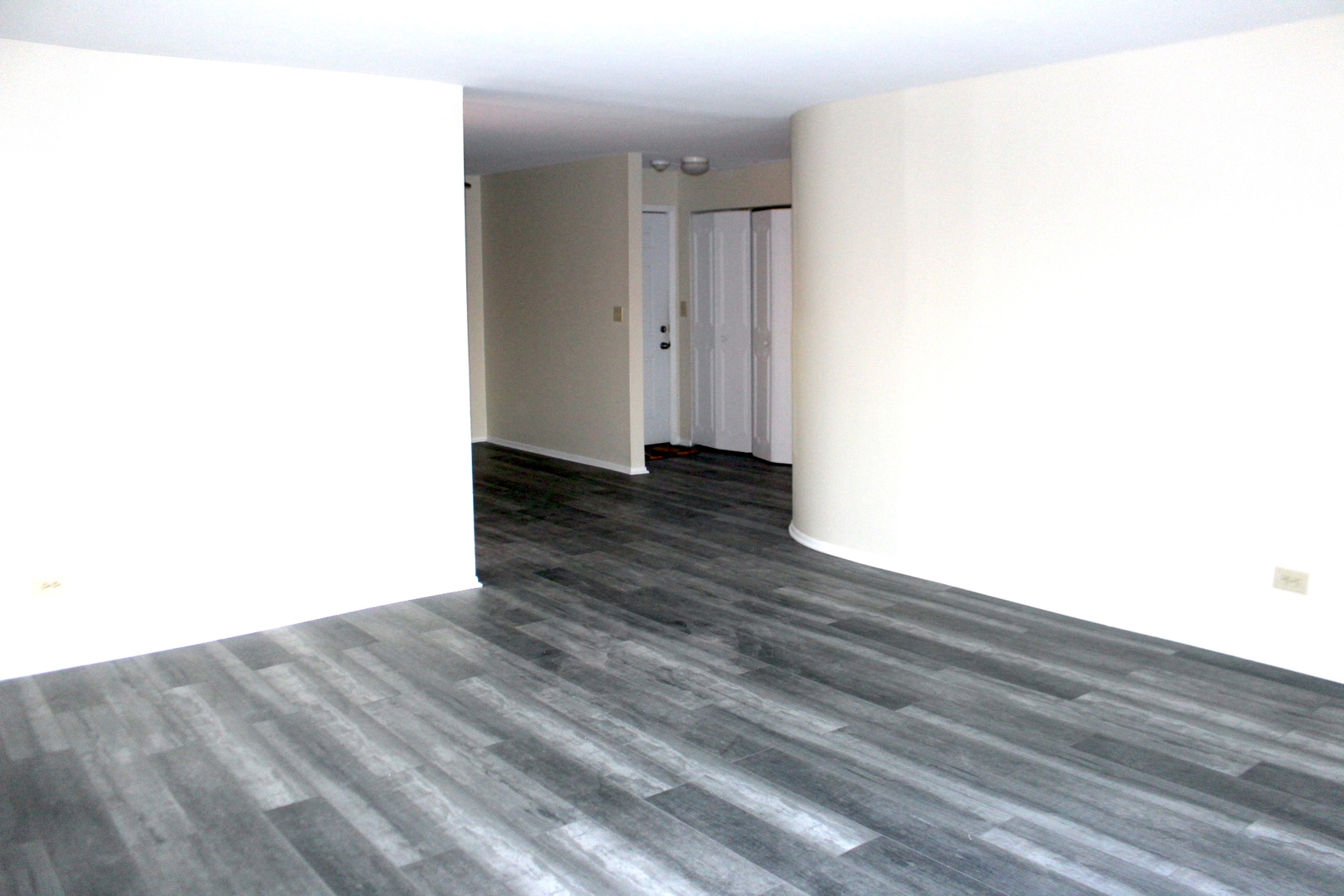 4500 Beau Monde Drive #400, Lisle, IL 60532