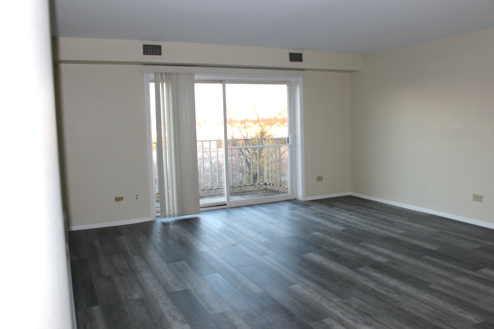 4500 Beau Monde Drive #400, Lisle, IL 60532