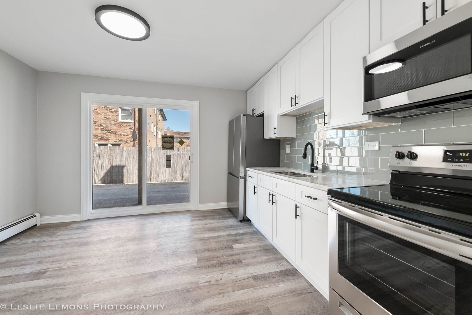 7653 S Roberts Road #1E, Bridgeview, IL 60455