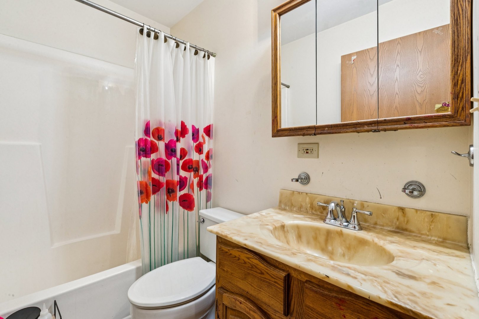 25283 W Timber Lane, Lake Villa, IL 60046