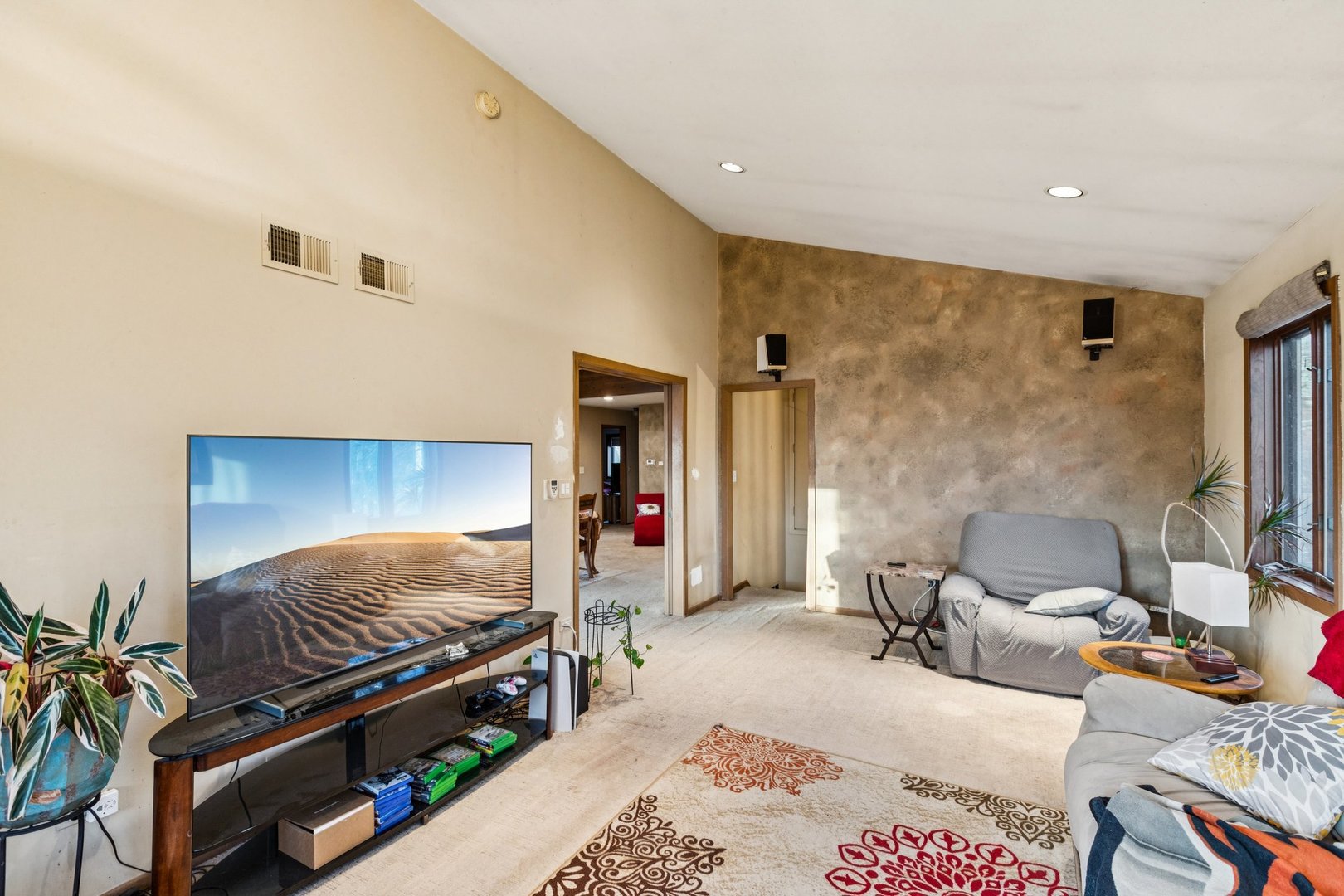 25283 W Timber Lane, Lake Villa, IL 60046