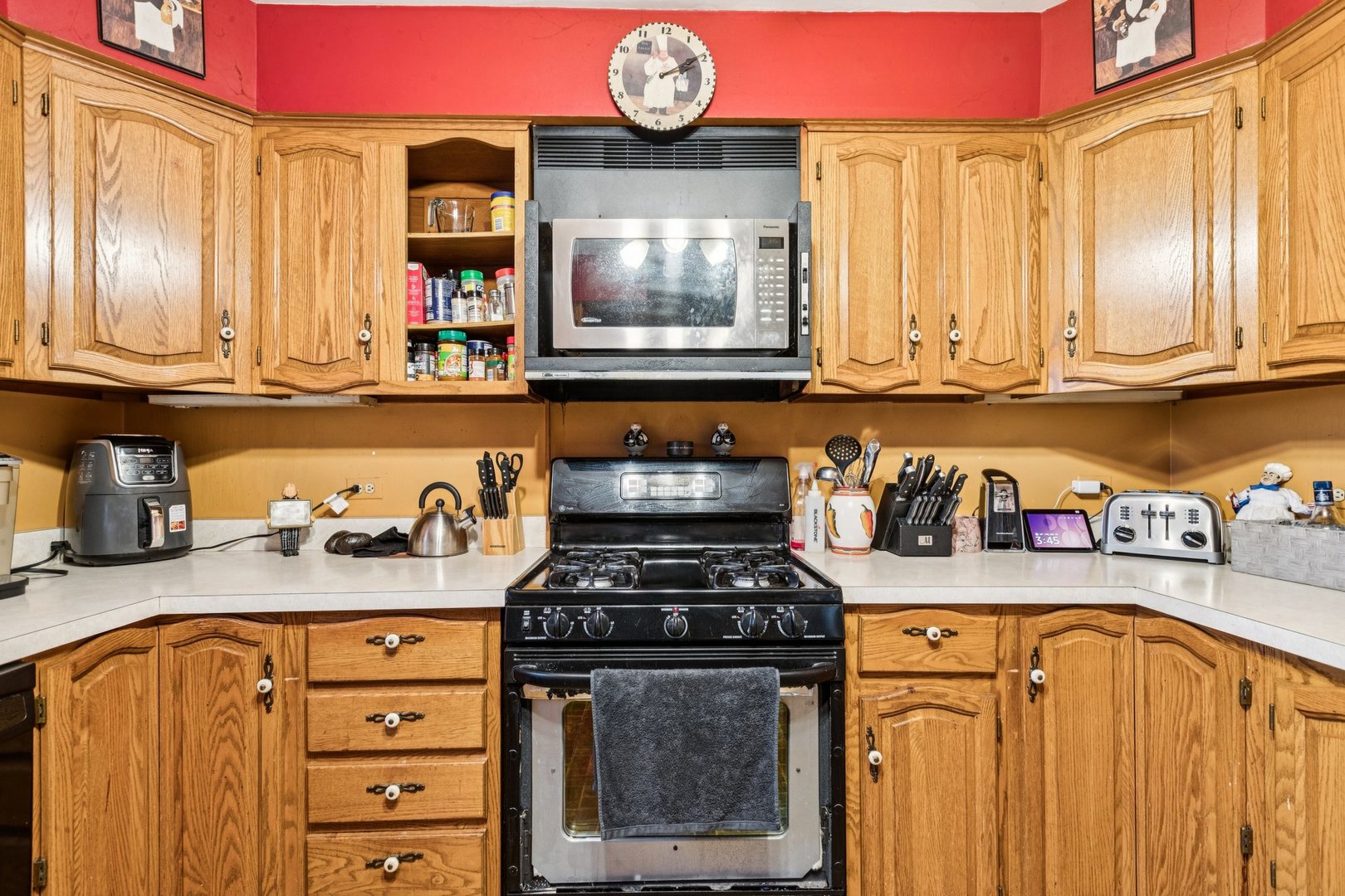 25283 W Timber Lane, Lake Villa, IL 60046