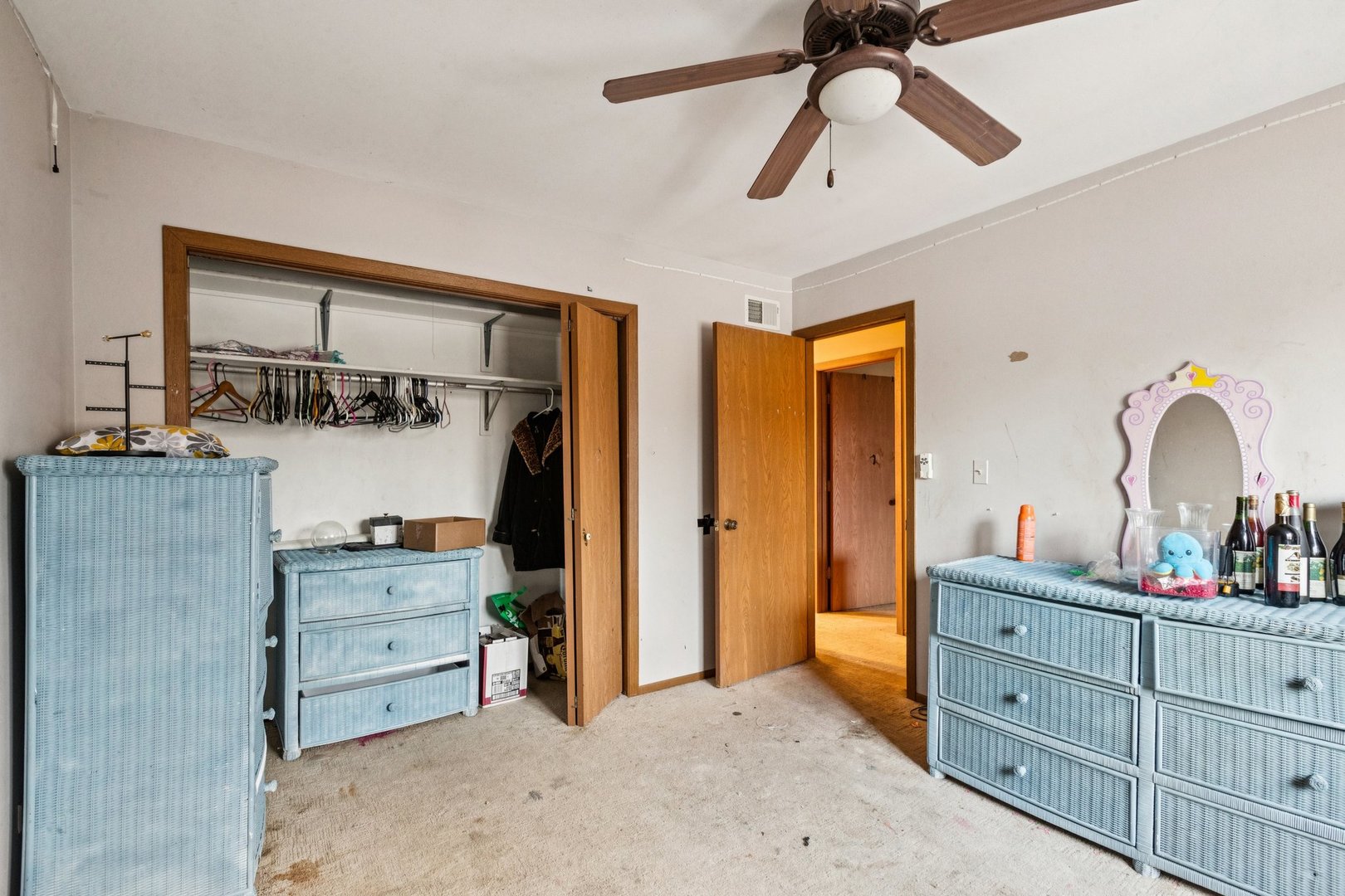 25283 W Timber Lane, Lake Villa, IL 60046