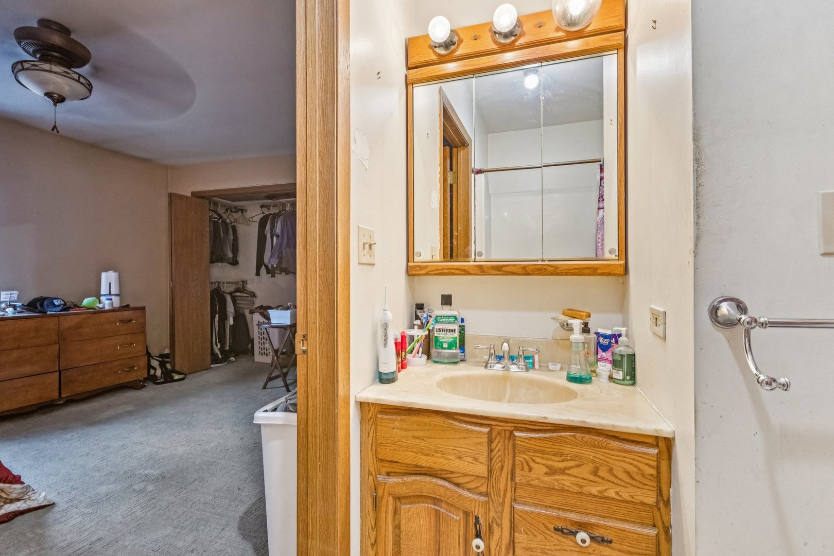 25283 W Timber Lane, Lake Villa, IL 60046