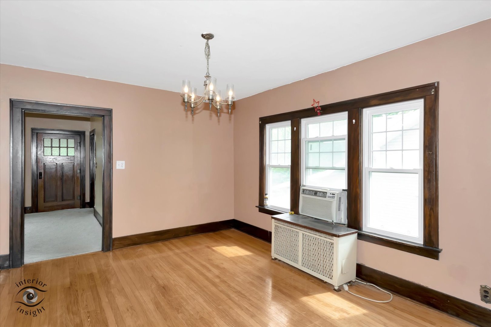 136 E 10th Street, Chicago Heights, IL 60411