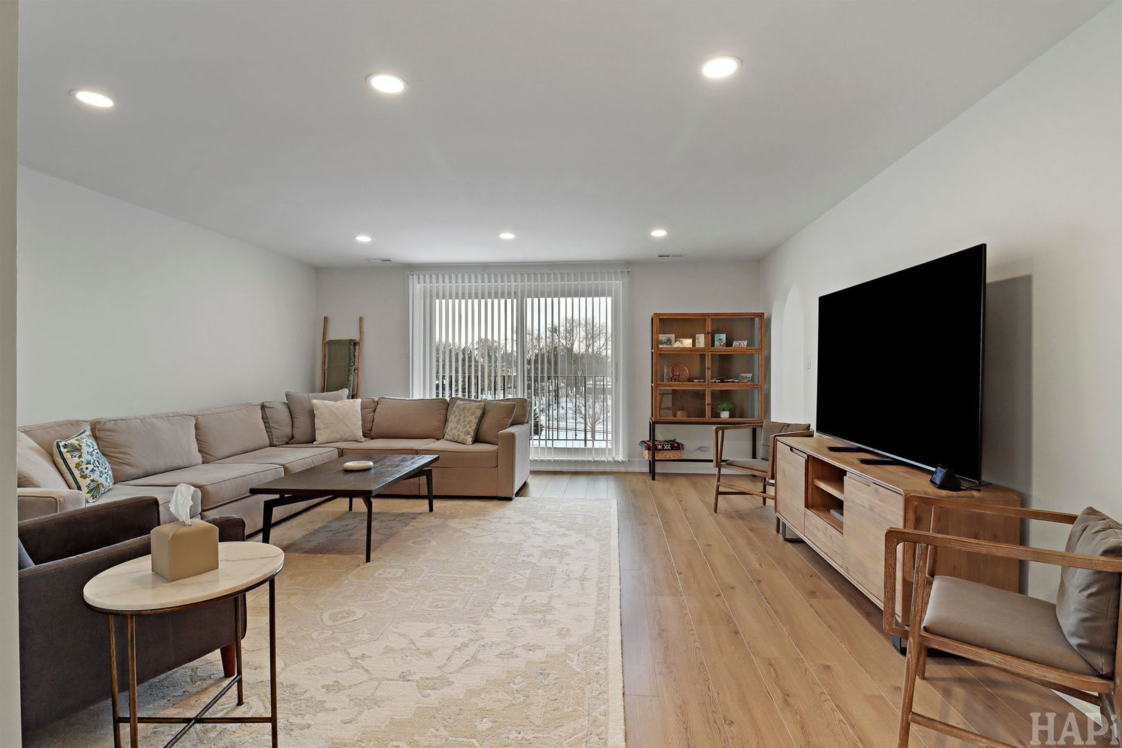 1200 W Northwest Highway #305, Mount Prospect, IL 60056