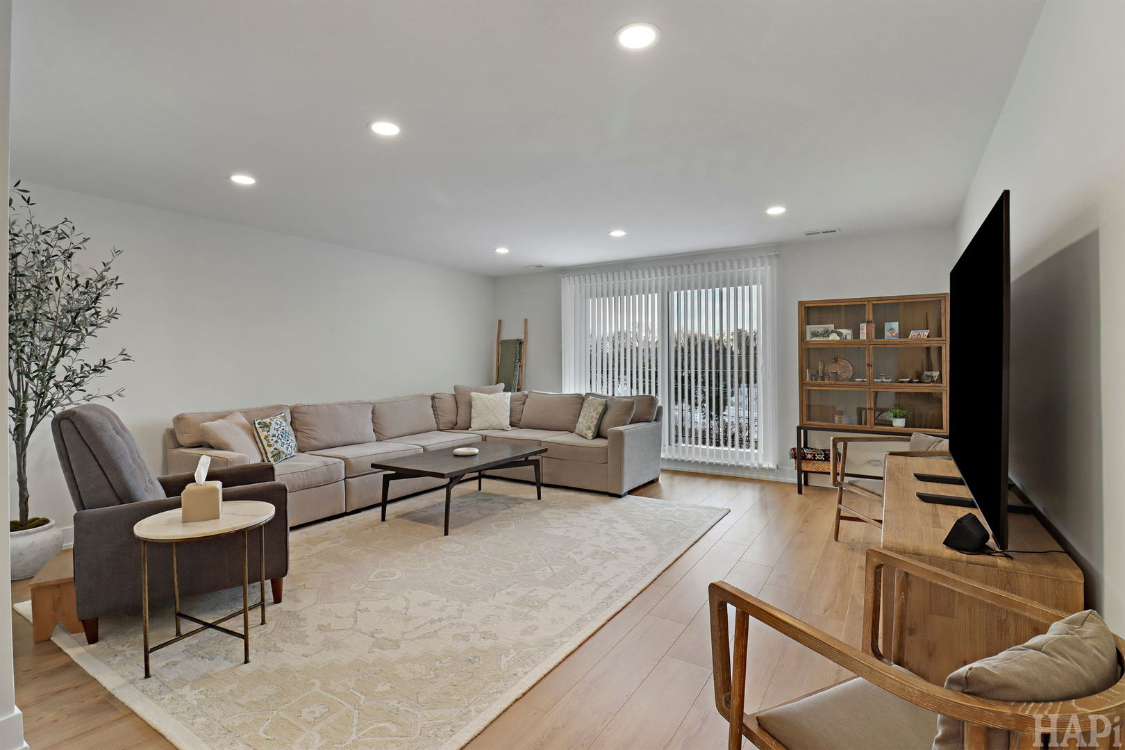 1200 W Northwest Highway #305, Mount Prospect, IL 60056