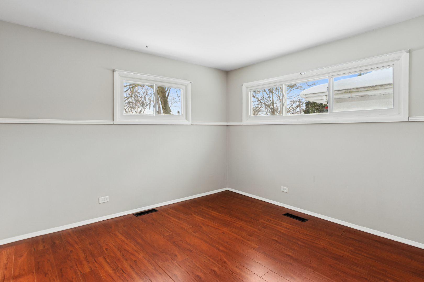 1902 N Washington Street, Wheaton, IL 60187