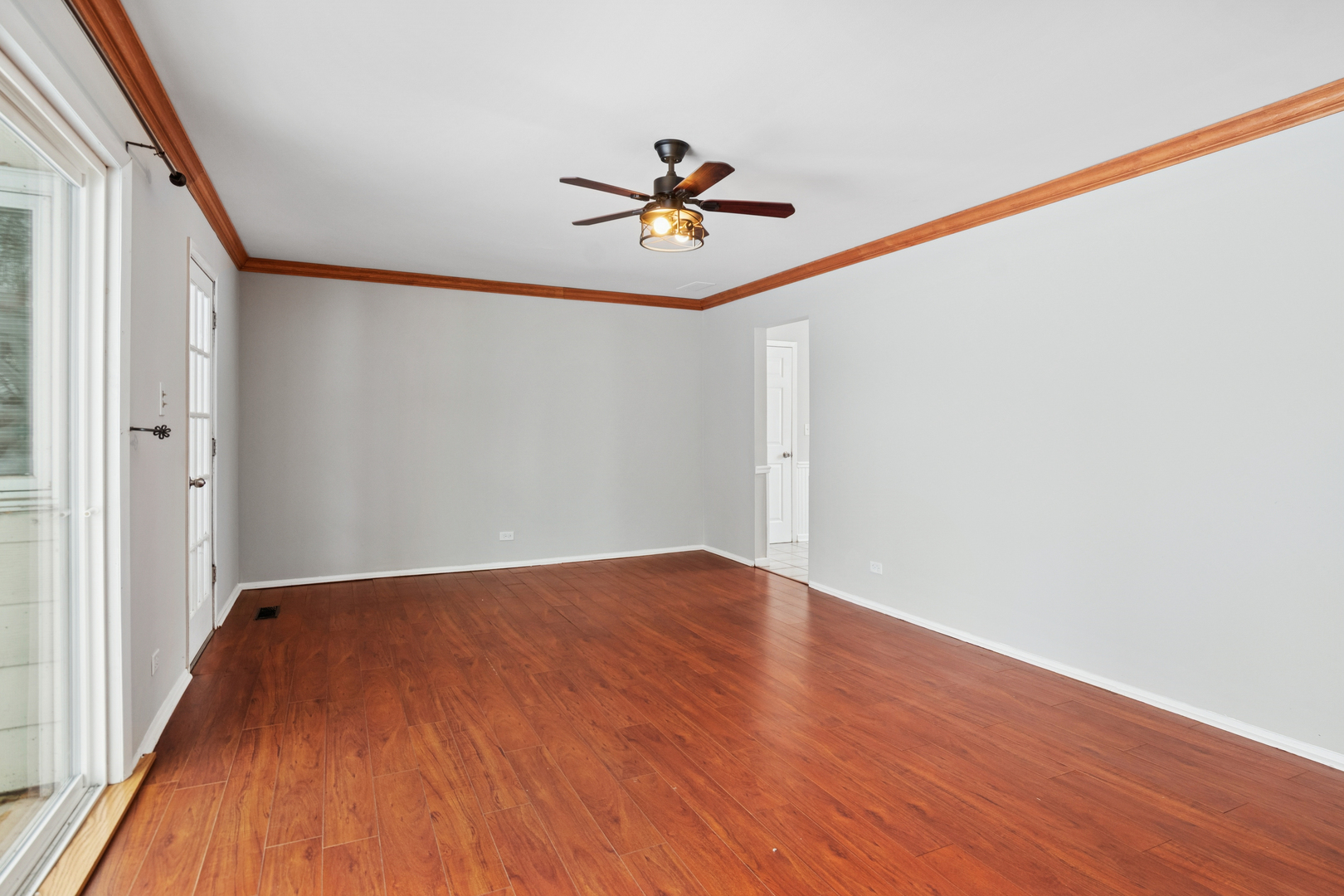 1902 N Washington Street, Wheaton, IL 60187