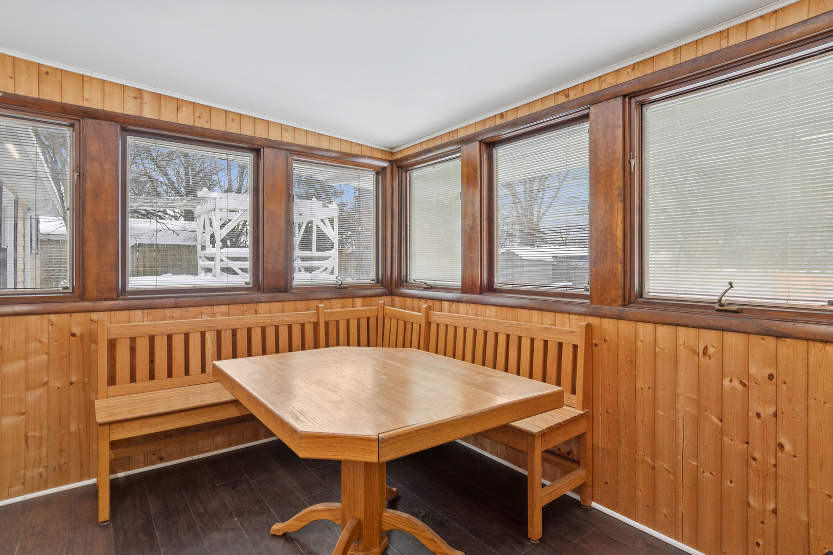 1902 N Washington Street, Wheaton, IL 60187