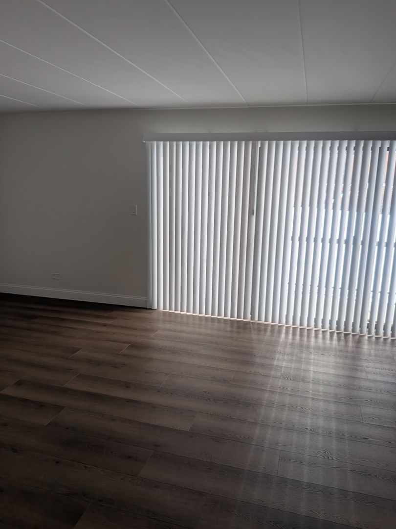 201 E Janata Boulevard #1A, Lombard, IL 60148