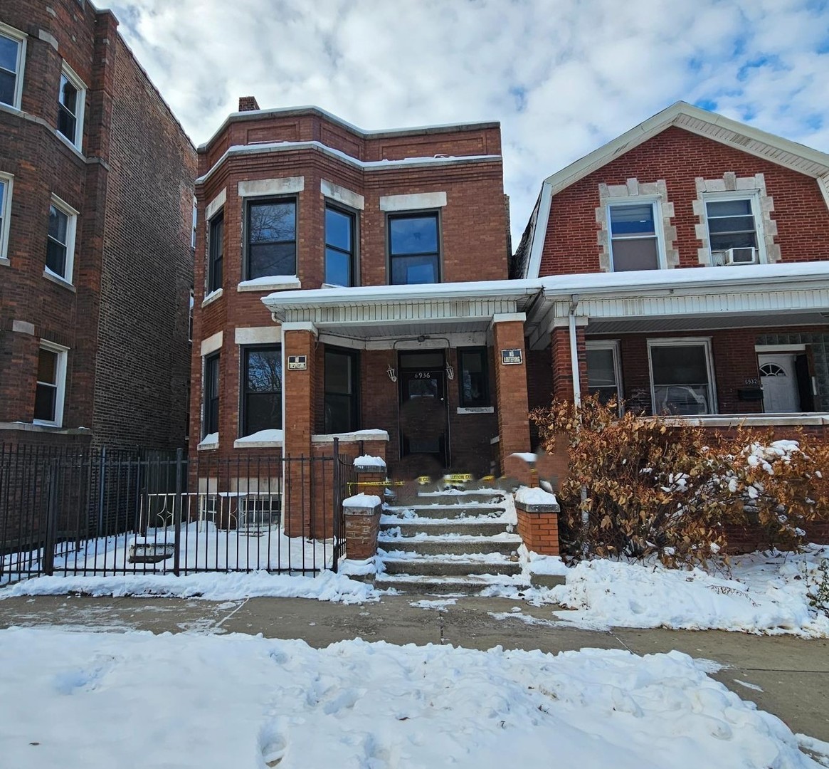 6936 S Dorchester Avenue, Chicago, IL 60637
