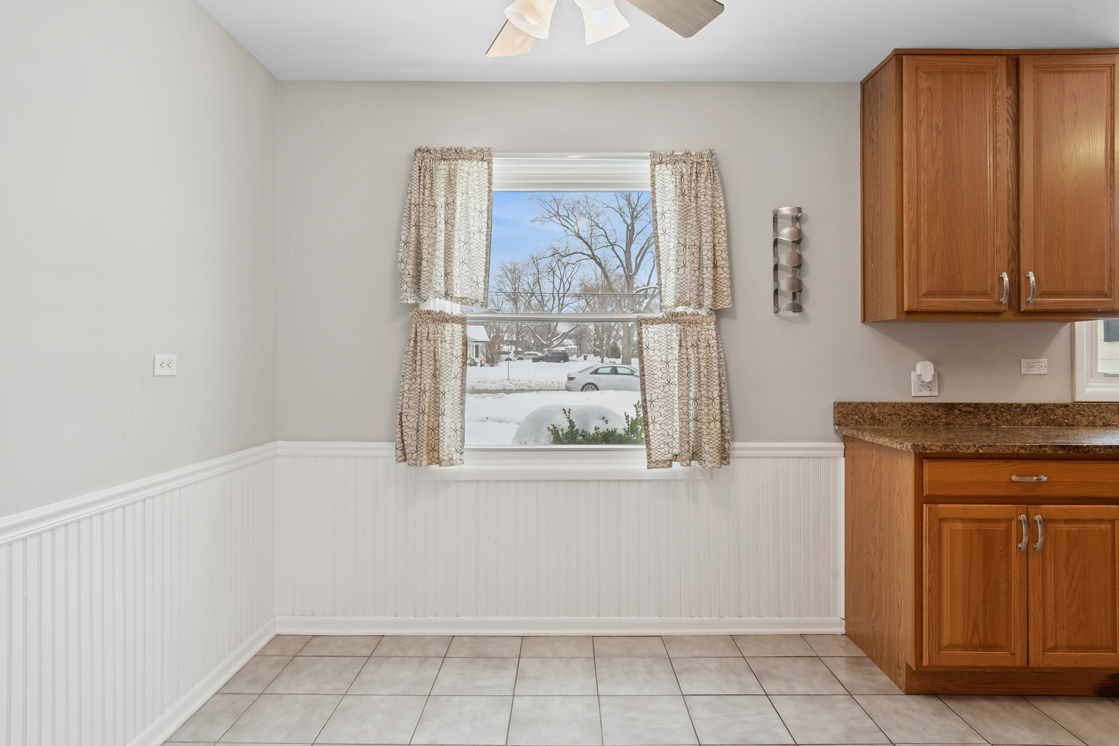 1902 N Washington Street, Wheaton, IL 60187