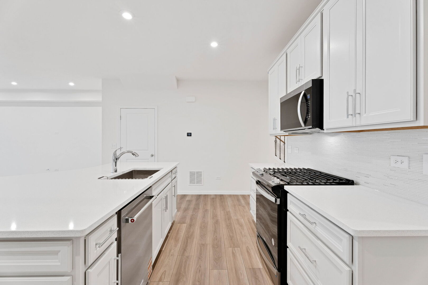 24420 W Alexis Lane #55407, Plainfield, IL 60585