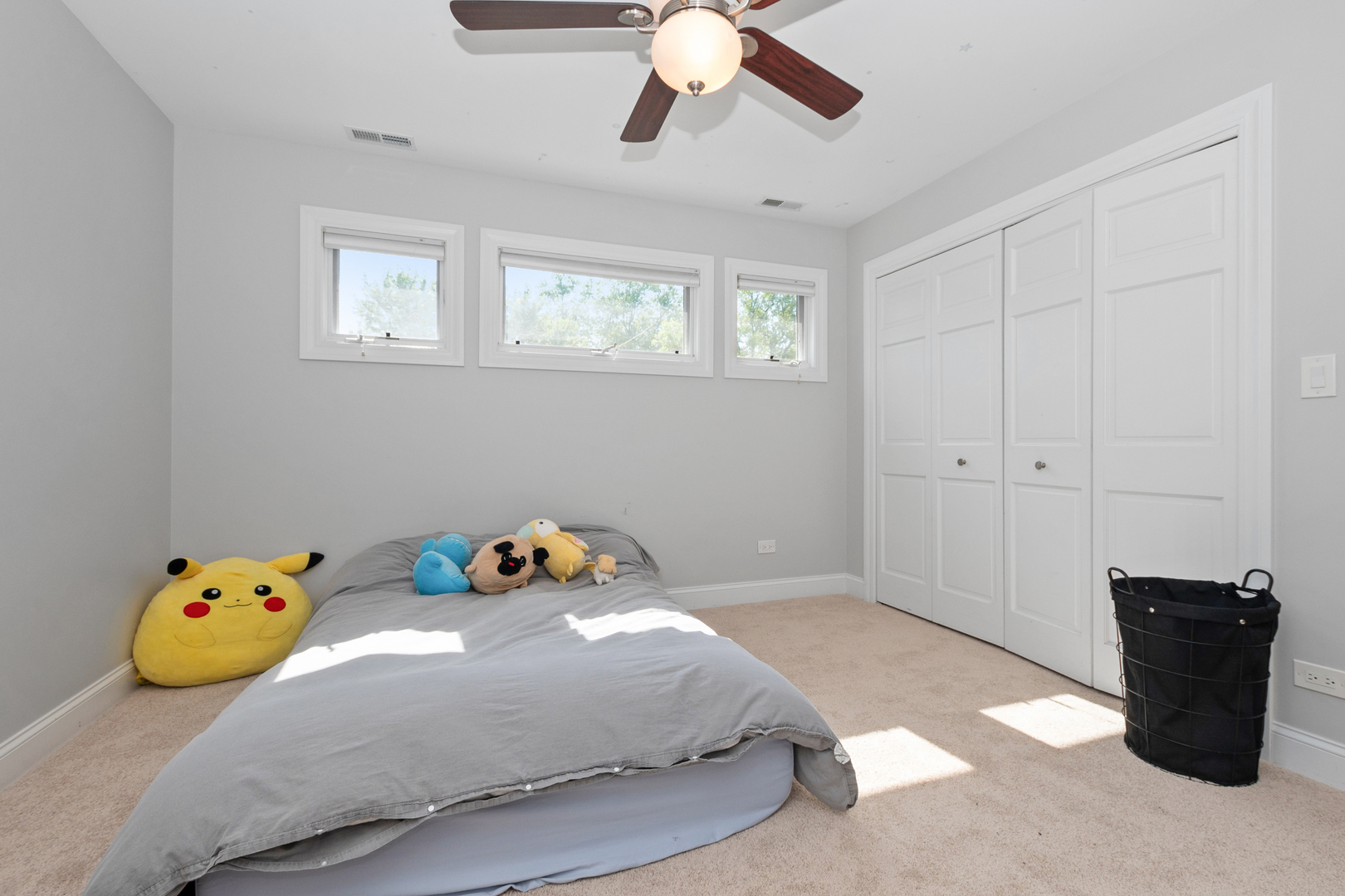 7715 VIRGINIA Court, Willowbrook, IL 60527