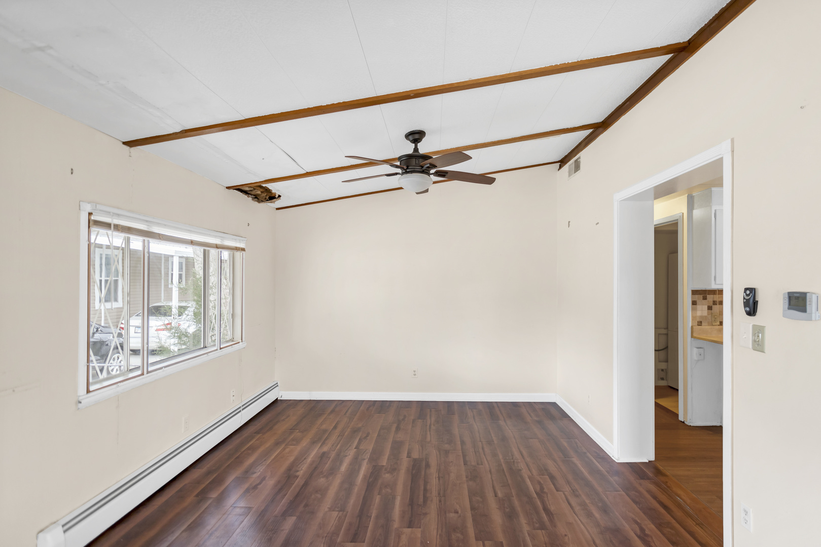 1053 Lakeview Road, Elgin, IL 60123