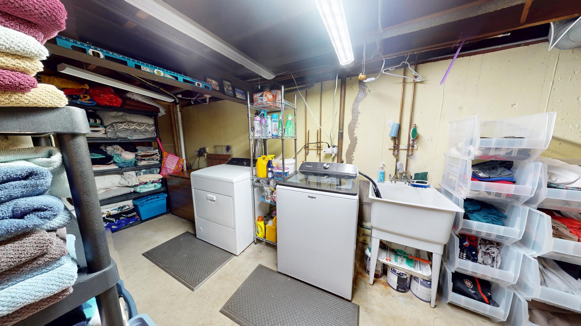 142 W Chicago Avenue, Downers Grove, IL 60515