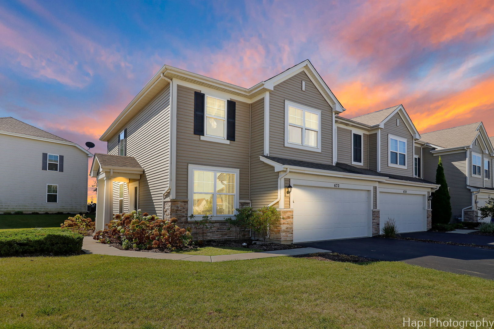 672 Anchorage Court, Pingree Grove, IL 60140