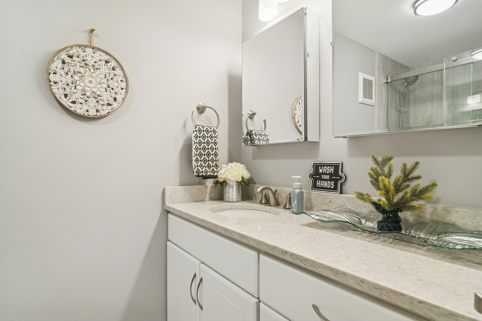 1605 E Central Road #111B, Arlington Heights, IL 60005