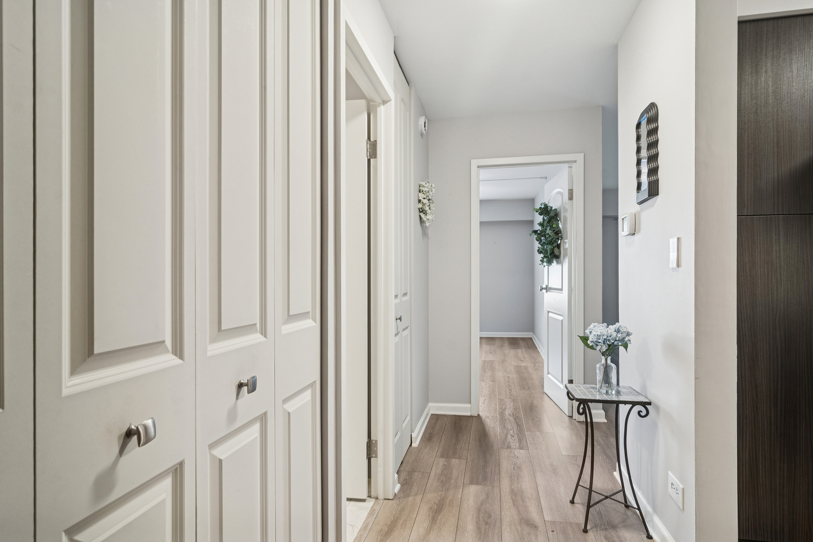 1605 E Central Road #111B, Arlington Heights, IL 60005