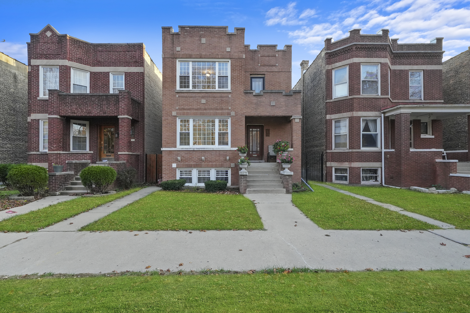 4239 W Melrose Street #2, Chicago, IL 60641