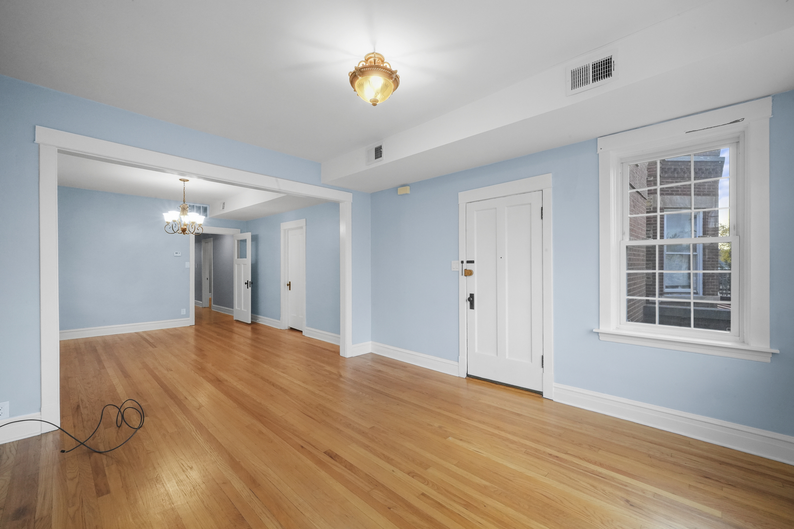 4239 W Melrose Street #2, Chicago, IL 60641