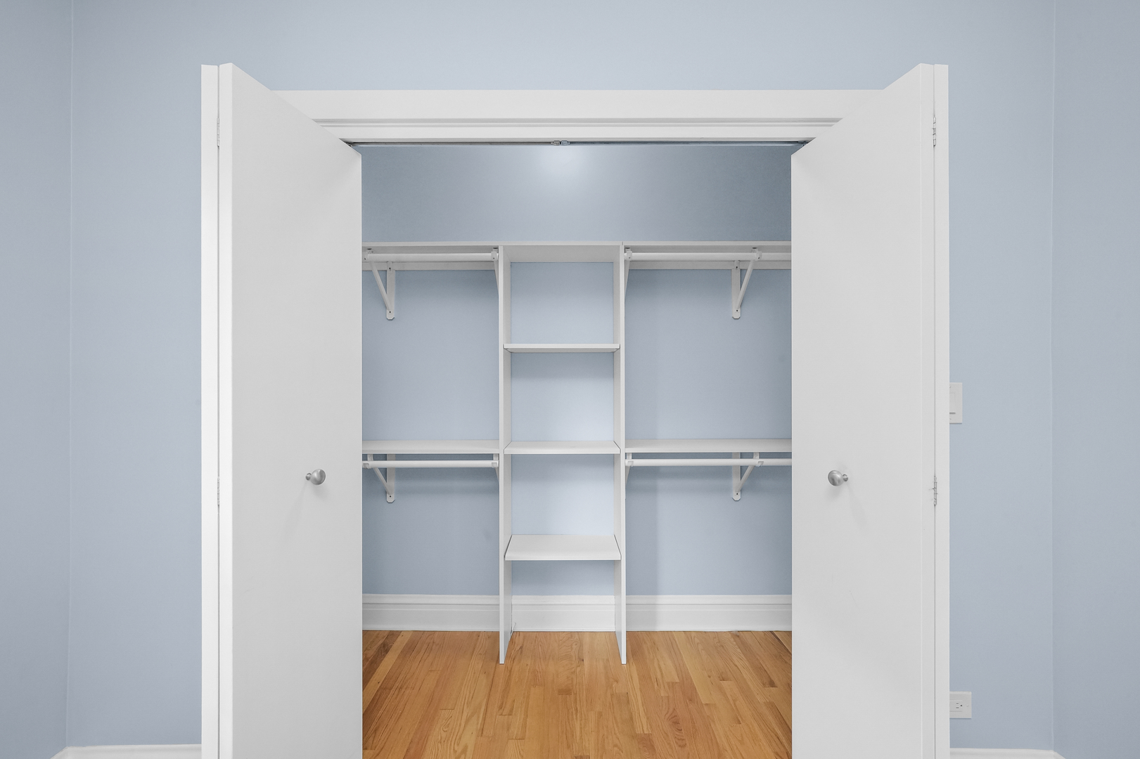 4239 W Melrose Street #2, Chicago, IL 60641