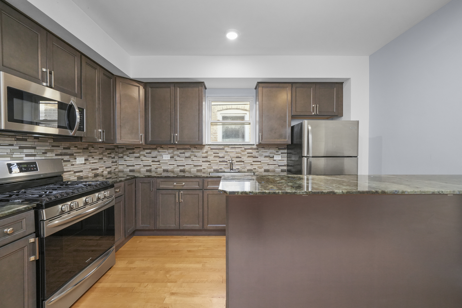 4239 W Melrose Street #2, Chicago, IL 60641