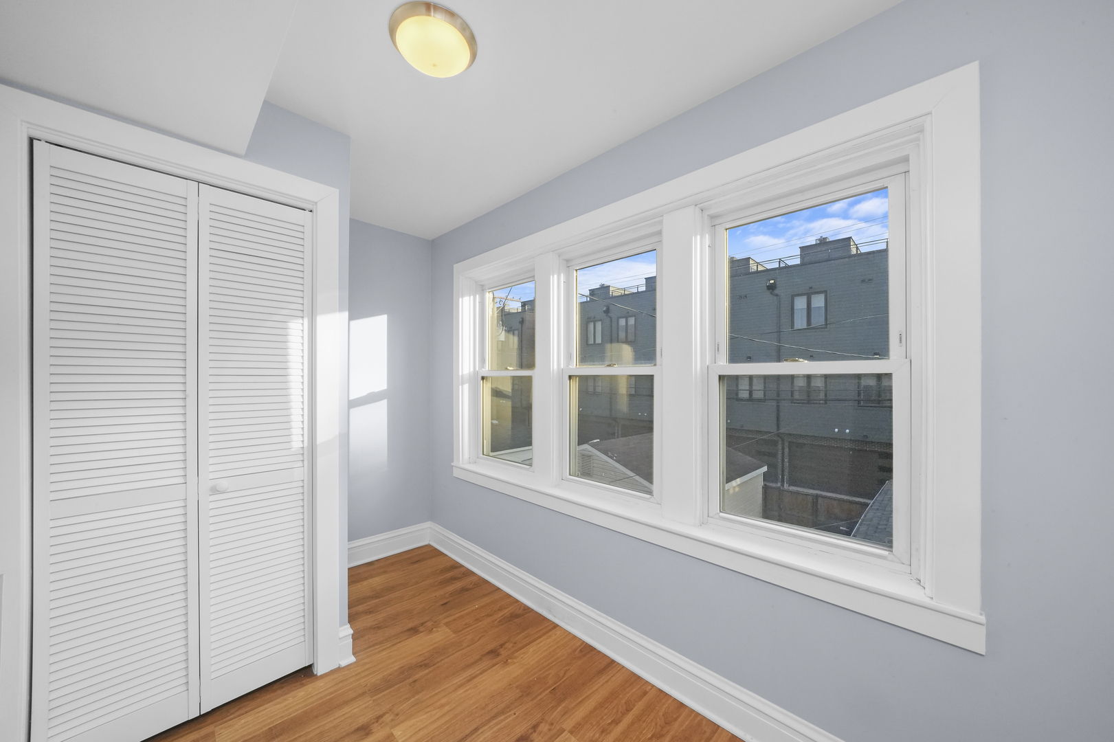 4239 W Melrose Street #2, Chicago, IL 60641