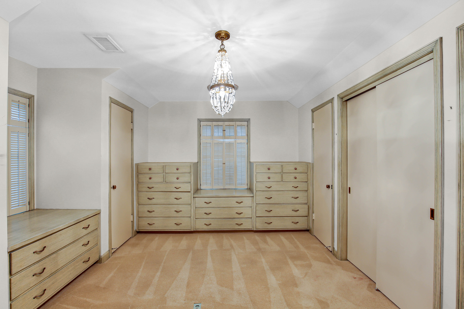 9S174 DREW Avenue, Burr Ridge, IL 60527