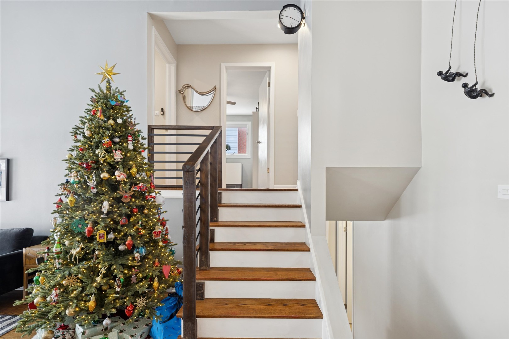 120 S Fairlane Avenue, Elmhurst, IL 60126