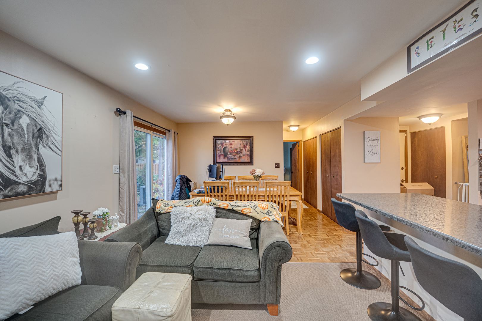 1715 Riverwood Drive, Algonquin, IL 60102