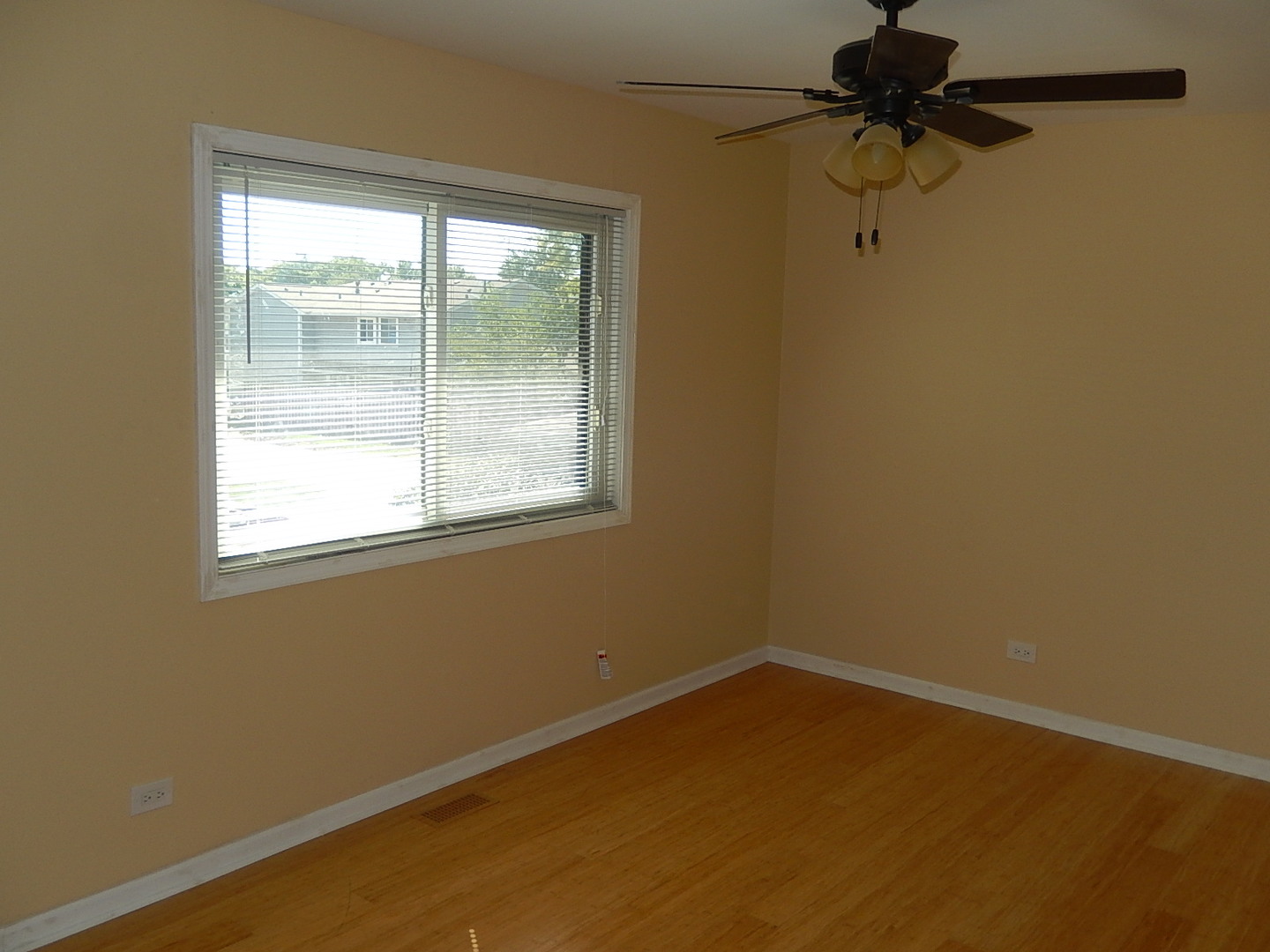 1402 Bear Flag Drive #53-2, Hanover Park, IL 60133