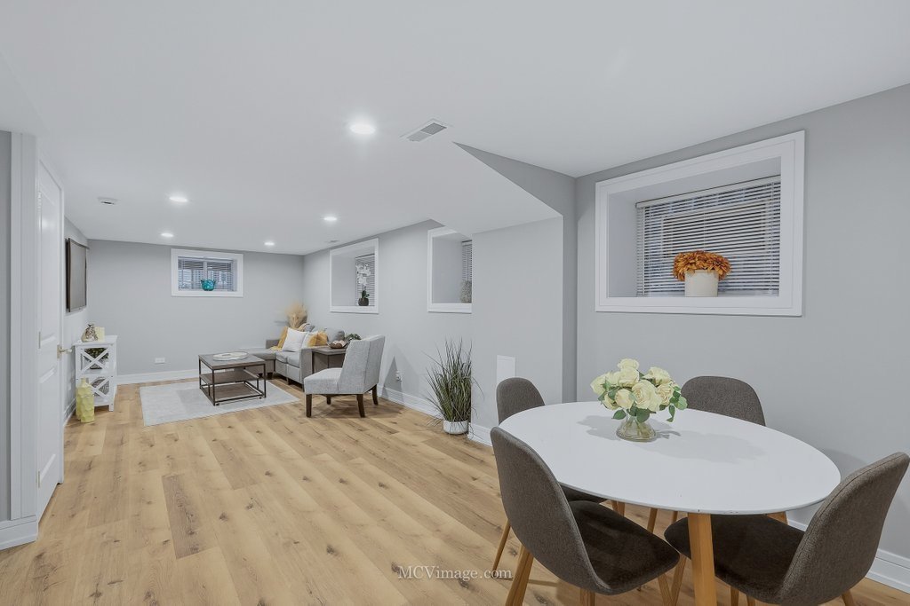 6206 S Kolin Avenue, Chicago, IL 60629