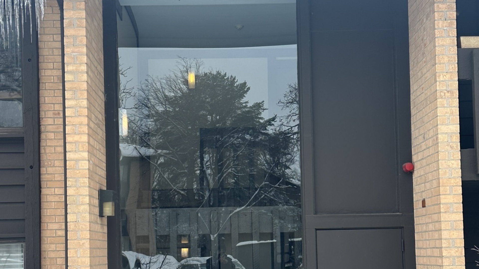 Willowbrook, IL 60527