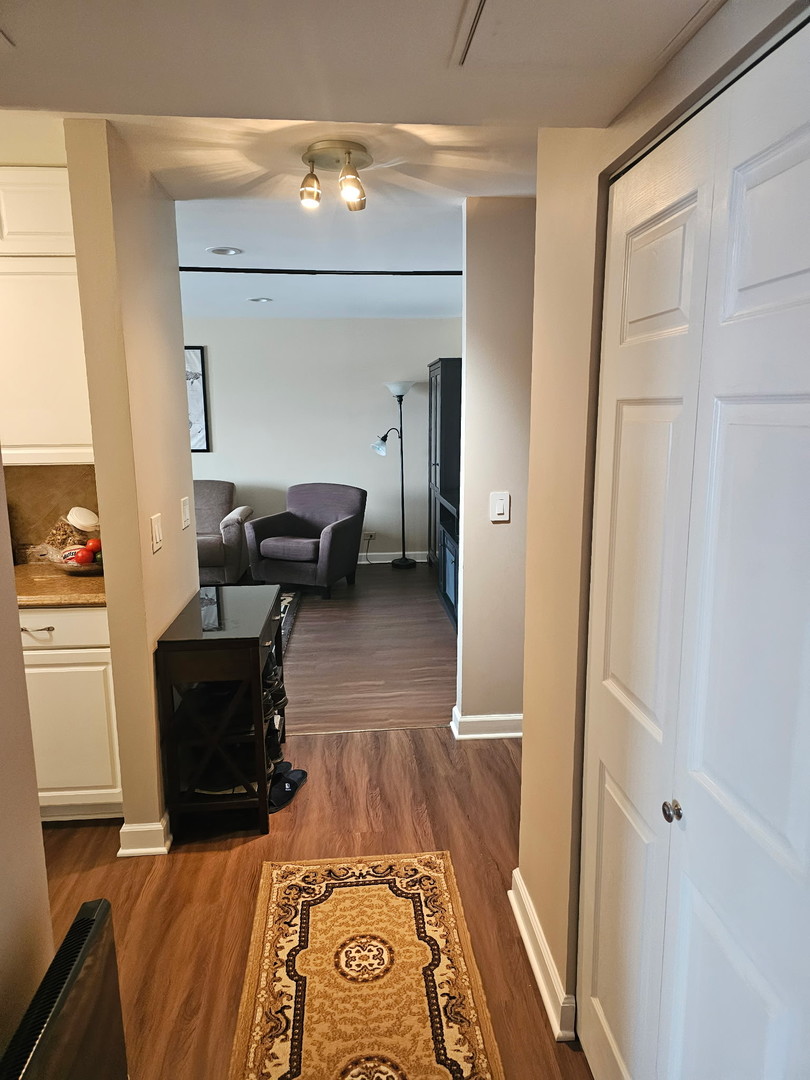 850 Wellington Avenue #415, Elk Grove Village, IL 60007