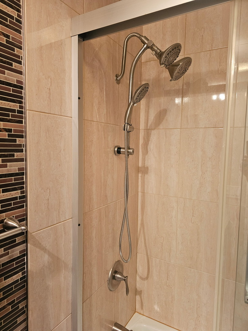 850 Wellington Avenue #415, Elk Grove Village, IL 60007