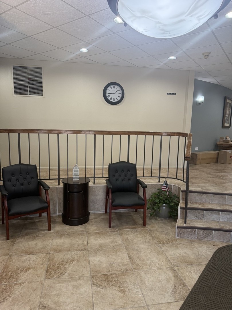 850 Wellington Avenue #415, Elk Grove Village, IL 60007