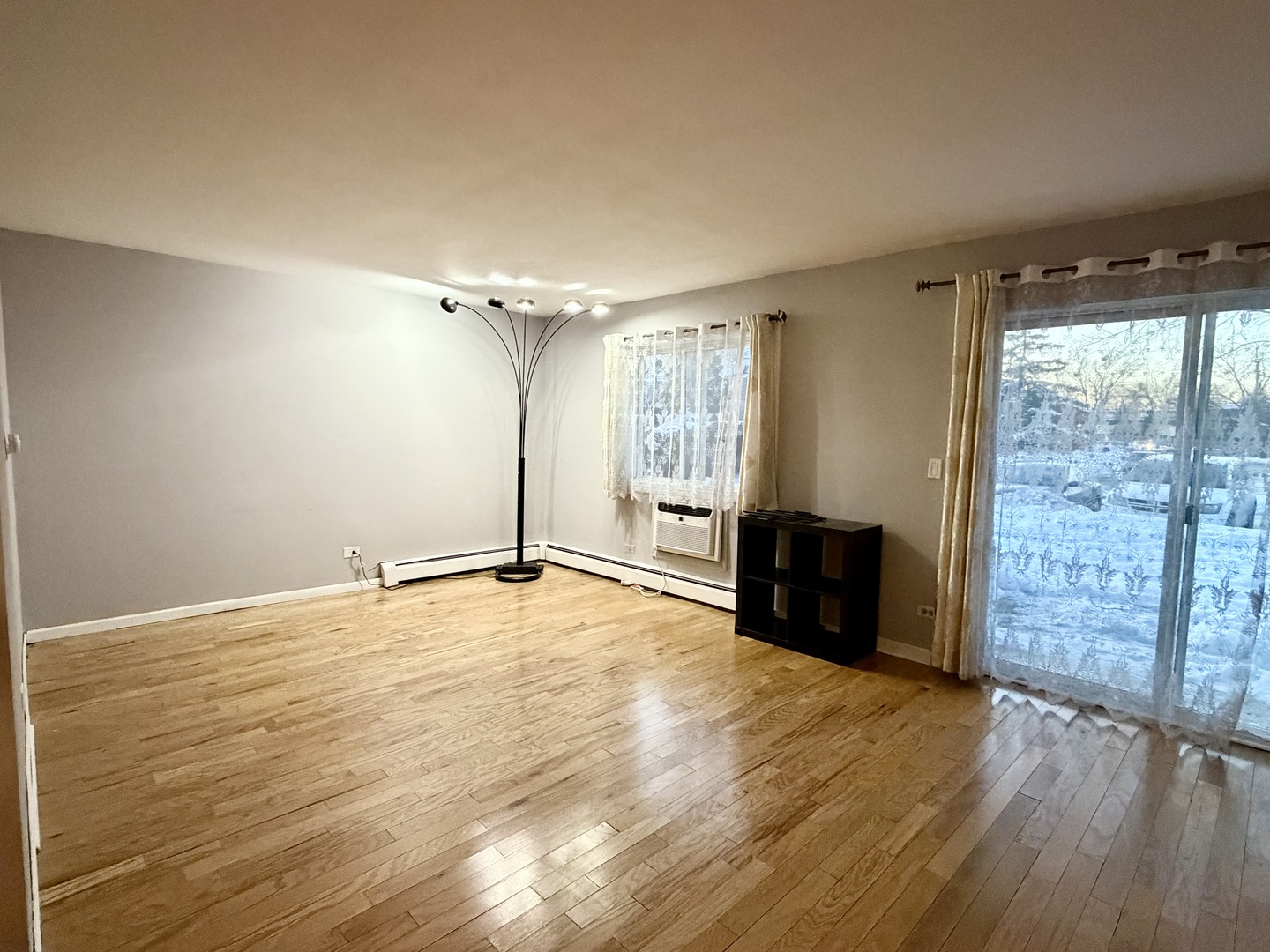 10385 Dearlove Road #1I, Glenview, IL 60025