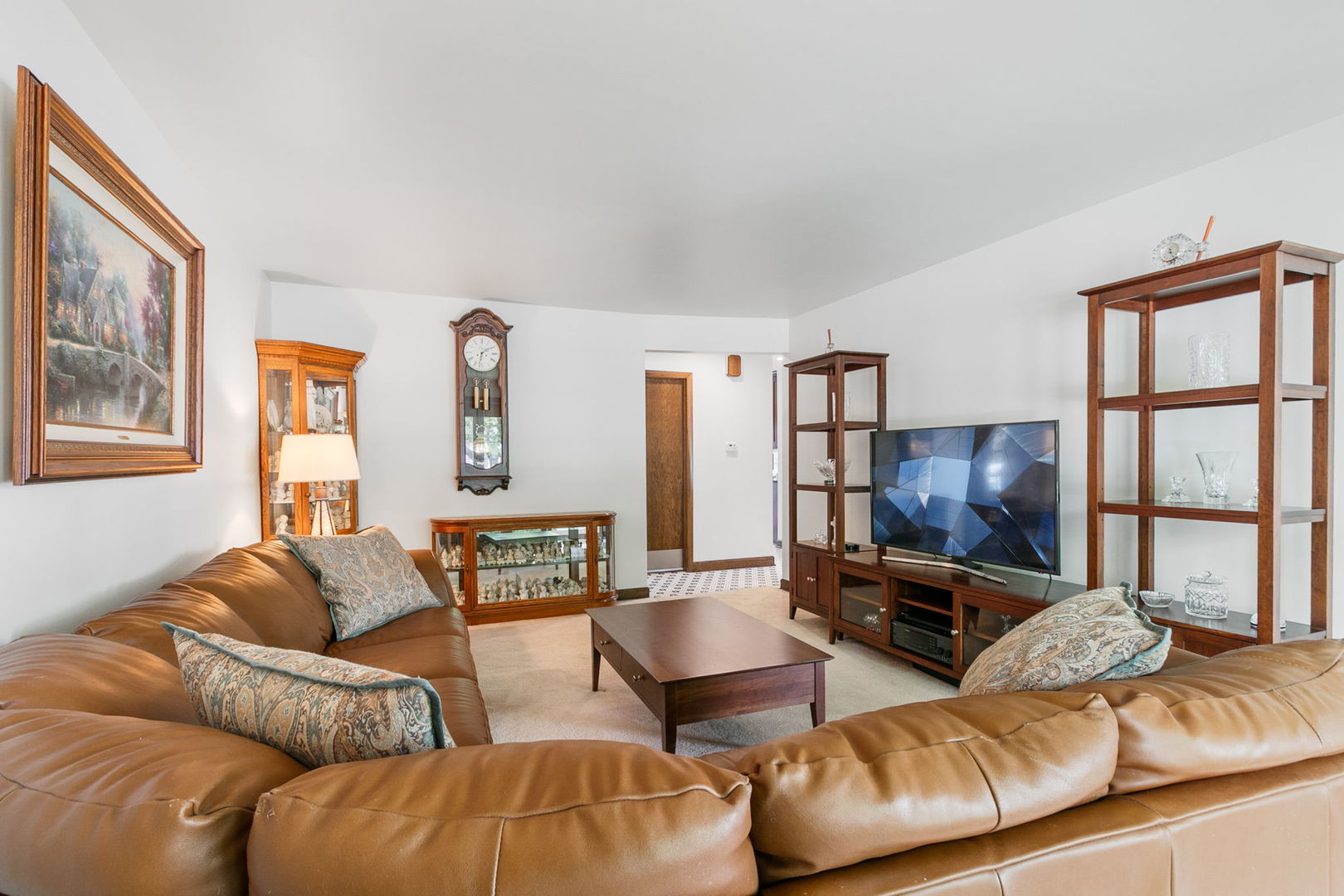 9429 S 55th Avenue, Oak Lawn, IL 60453