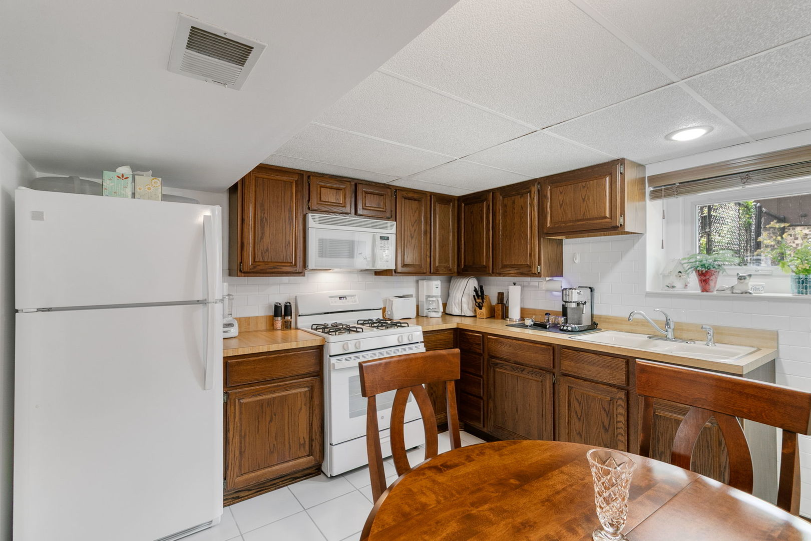 9429 S 55th Avenue, Oak Lawn, IL 60453