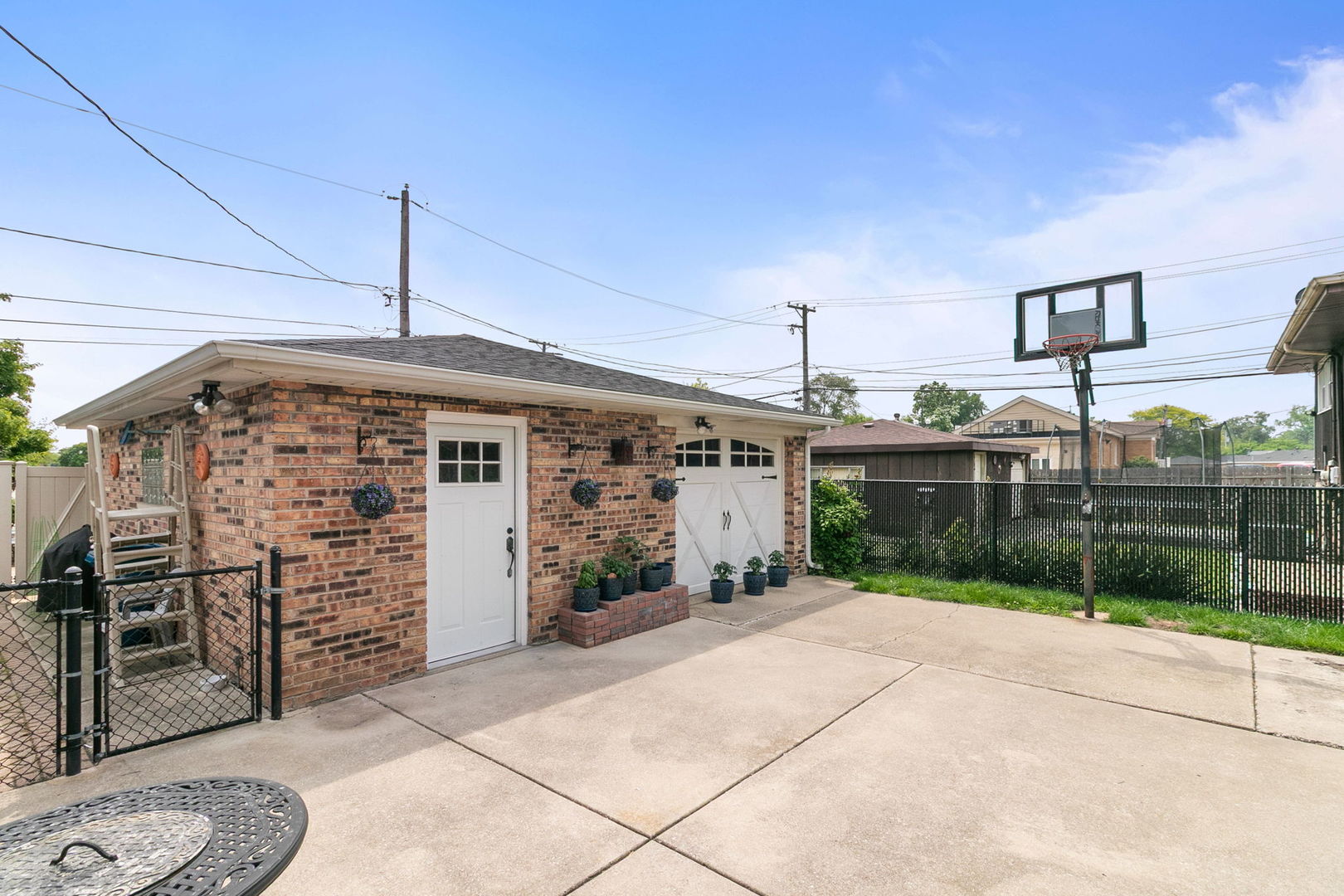 9429 S 55th Avenue, Oak Lawn, IL 60453