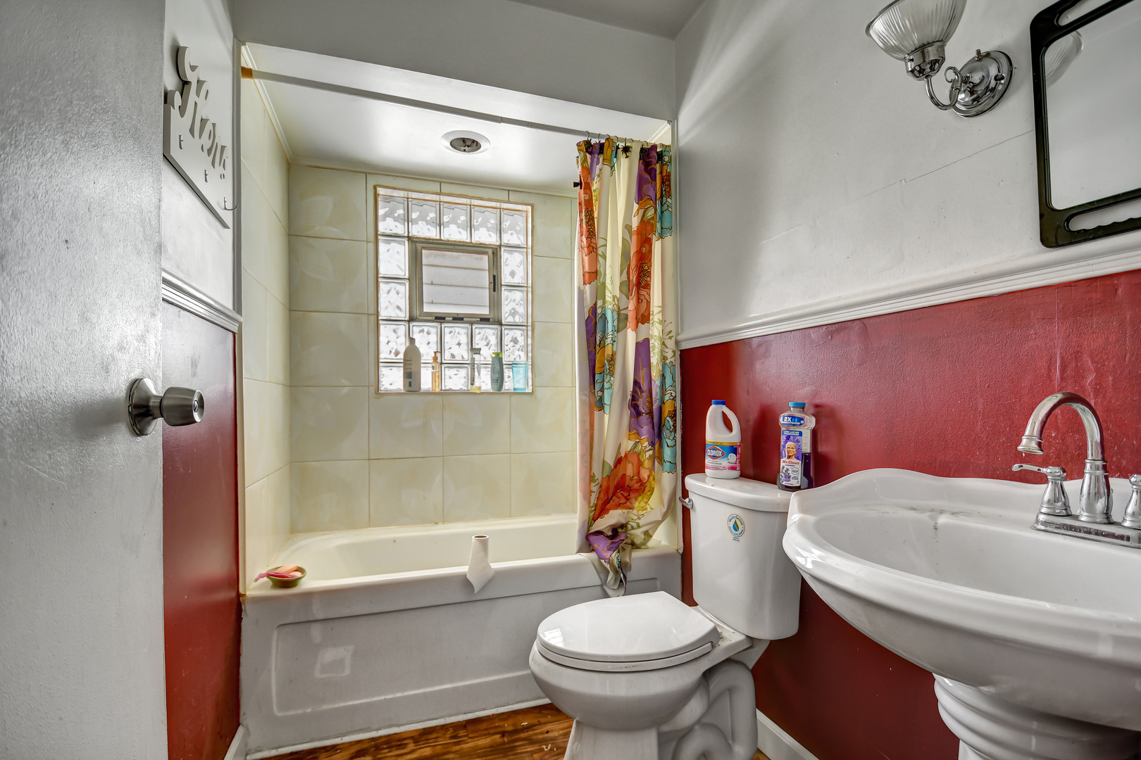 4022 N Cass Avenue, Westmont, IL 60559