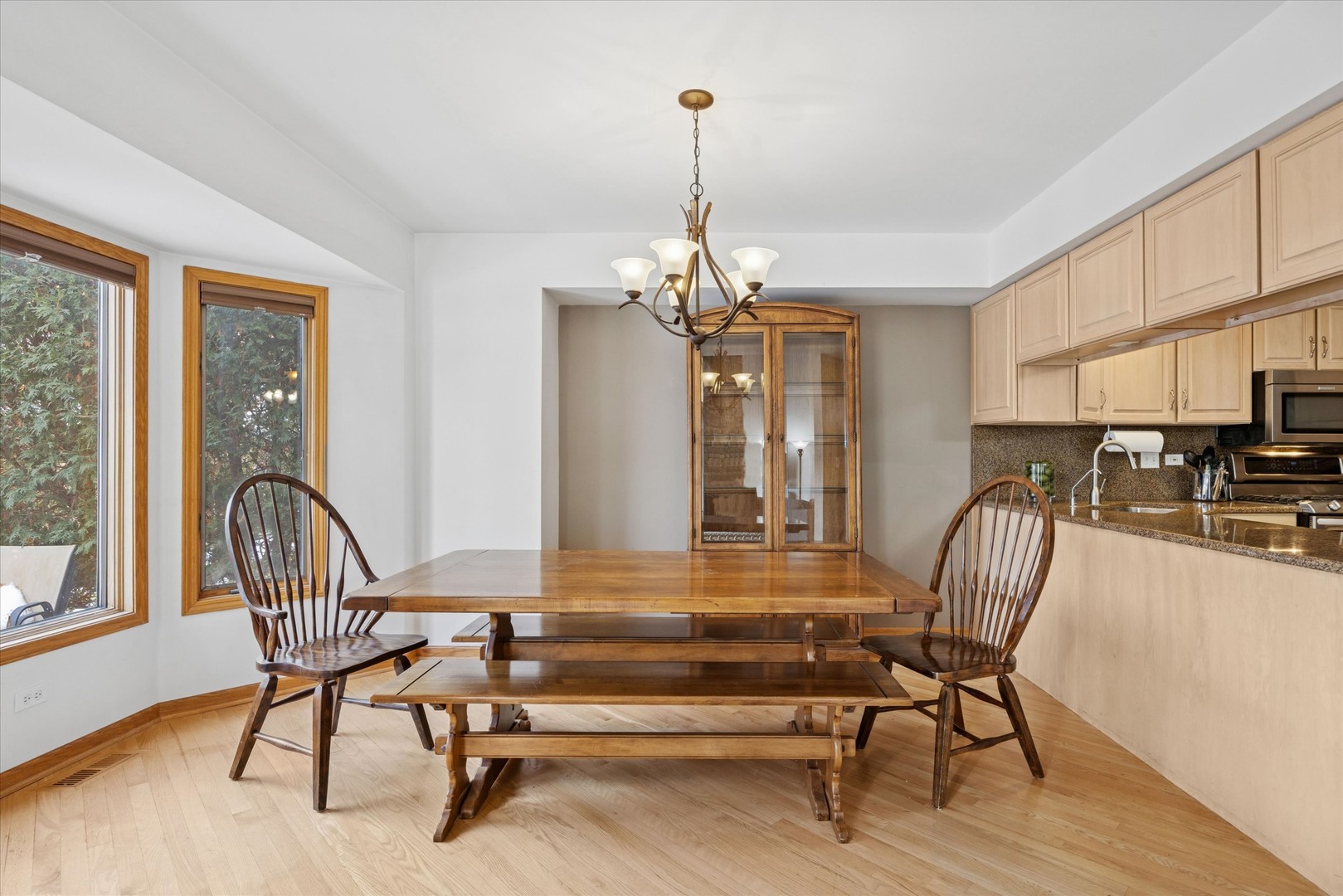 8539 Thistlewood Court, Darien, IL 60561